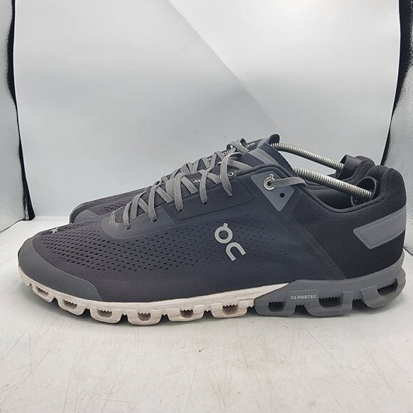 On Cloudflow Mens 14 Black Athletic Sneaker Shoes Outdoors Running Walking